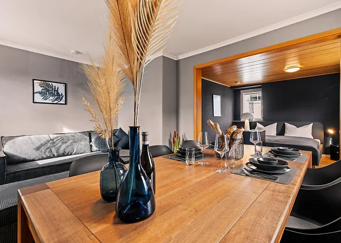 Apartment Fuer Bis Zu 6 Personen Mit Terrasse Und Klima
