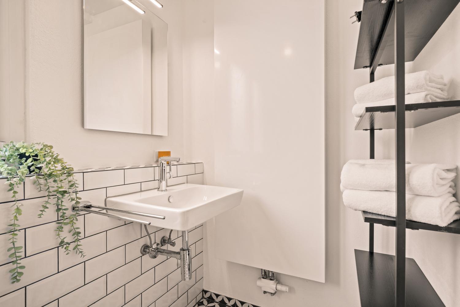 Apartment Fuer Bis Zu 6 Personen Mit Terrasse Und Klima *